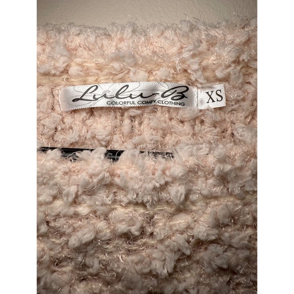 NWT Lulu B Women's XS Pink Fuzzy Soft Knit Sweater with Pockets - Picture 3 of 8